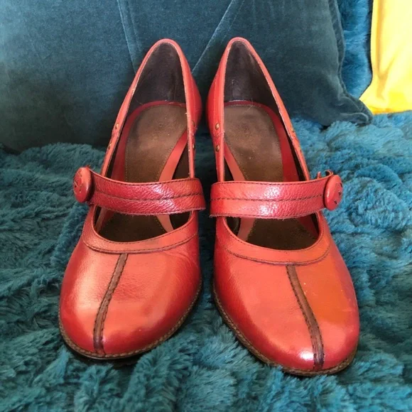 Aerosoles Red Leather Mary Janes, Sz 7.5 - Picture 2 of 15